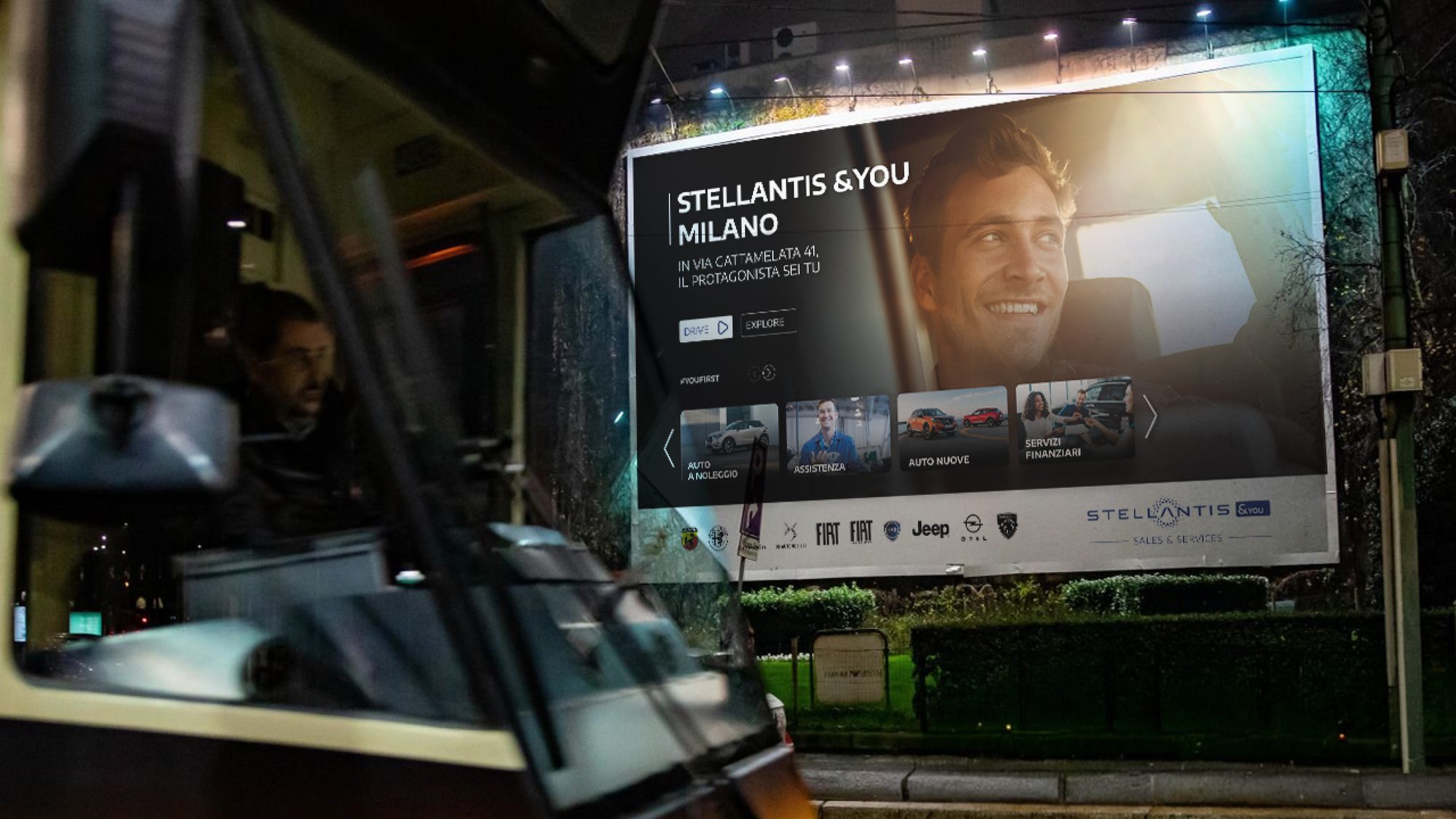 Digital screen campaign seen from a tram